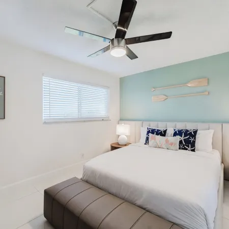 Modern 2BR/2BA with Balcony- Directly Across from the Beach