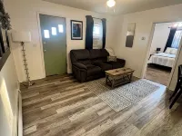 Cozy 1-bedroom flat in lovely Corning Hotels in Corning
