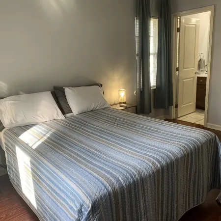 Discover Oxford Charm, Just A Quick 5-min Drive To University of Mississippi