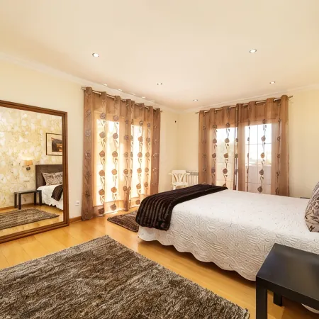 Amazing Villa with capacity for 8 people. Hoteles en Nazaré