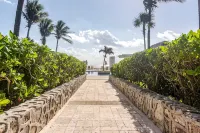 Beachfront 3b ground-level condo with stunning Caribbean Sea views in Playacar 1 - Homestays
