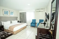 Oak Plaza Hotels East Airport