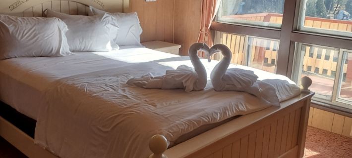 LAKEVIEW CABIN!! AIRCONDITIONED!!  AMPLE PARKING !! Hoteles en Crestline