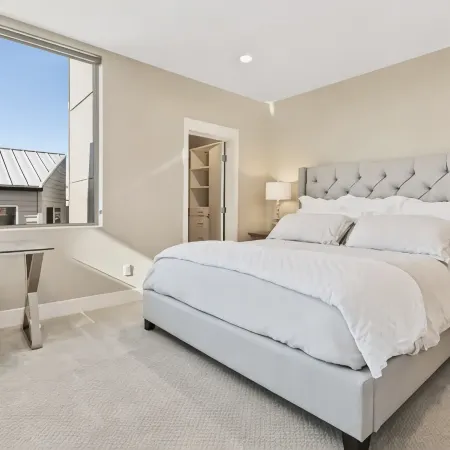 Luxury Alki Beach Townhome w/ Large Private Rooftop & Amazing Views!