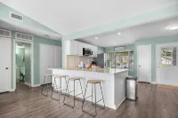 Lakeview in the City! - Bungalows