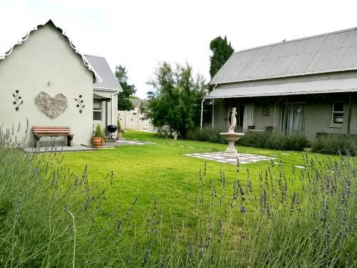 Tranquil House Bed and Breakfast - Parkplatz