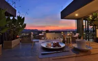 The  28th  Hotel