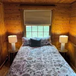 Cozy Harbor Springs cabin meticulously maintained on 4 acres. - Alppimaja