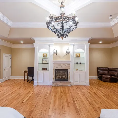 Large House w/ Private pool - perfect for Golfing Groups (12) beds