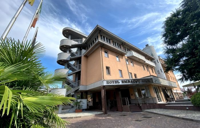 Hotel Embassy