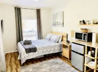 Cozy private guest suite for a maximum of 3 nights!!! - Apartments
