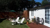 Lymington Self-Catering Garden Retreat - 4-Star