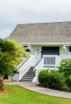 Experience the Island Paradise of Kauai's North Shore from above the Treetops. - de playa