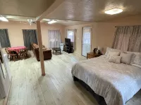 Mountain Avenue Cozy Cabin Hotels in Springerville