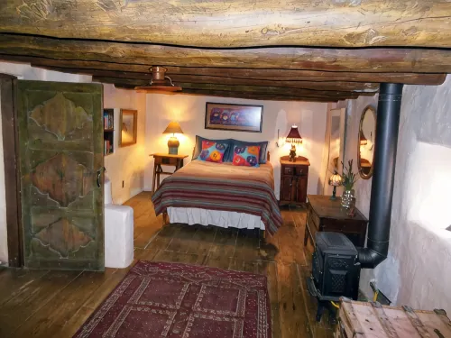 CHARMING TAOS ADOBE HOME - 2-Star