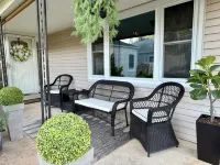 Upscale Abode - Jacuzzi