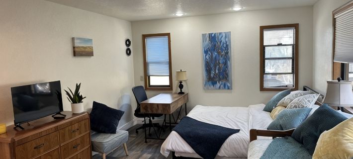 Cottage By The Sea And Trails.  Blocks from the Fiscalini Preserve. Hotels in Cambria