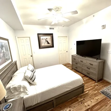 First Floor Bayfront Condo - Steps to the Water - Ocean View
