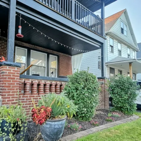 Lovely Flat Near Cleve Clinic/Cwru/UH - Larchmere w/Porch!