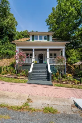 Charming 3-Bedroom Home in historic Harpers Ferry: Pet Friendly! - 4-Sterne