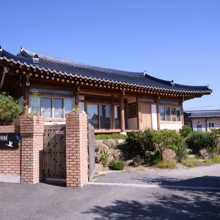 Suncheon Bay Hwangto Hanok Pension