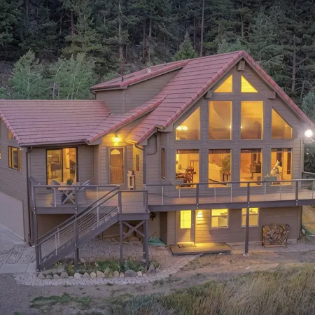 Mountain Retreat with Hot Tub Near State Park