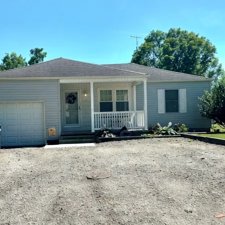 Cardinal Cottage - 2 bedroom cozy home