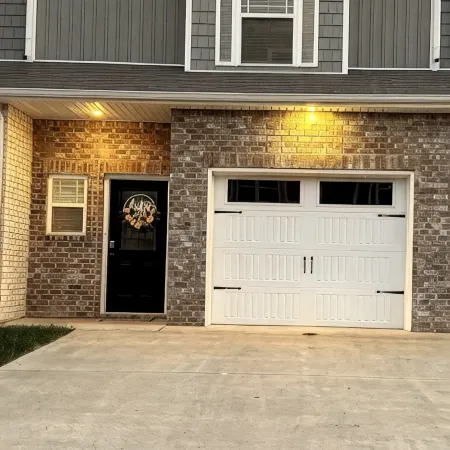Beautiful Townhome with Pool