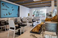 Oasis White Hotel - Bữa sáng