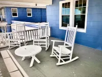 Lankford Hotel and Lodge - parking