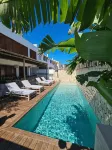 S´Estancia Suites - Swimmingpools