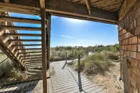 Beach Condo, 3 Bedrooms/2 Bath, Sleeps 9 Private Corner Patio Views of Dunes - Wifi