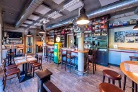 Hotel Simon's Plaza - bars