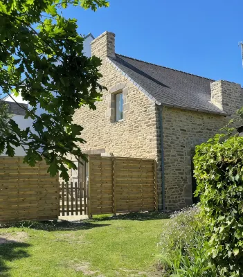 Charm in the heart of the village: house with sunny garden close to the sea - 3-Star