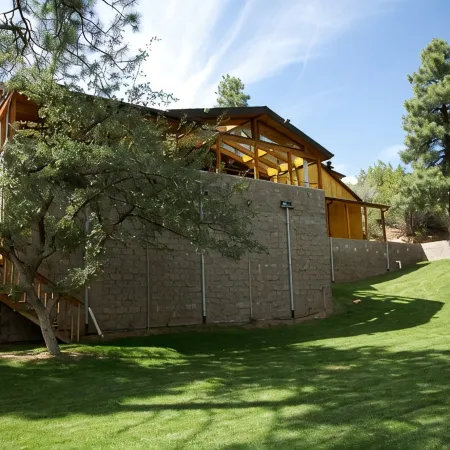 Secluded on 9 acres Beautiful 6,000+ Sq. Ft. Cabin, 6 Bd 4.25 Bath