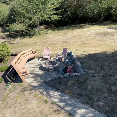 Ferndale BluffHouse --  Farm House sleeps 9; 10 acre former dairy