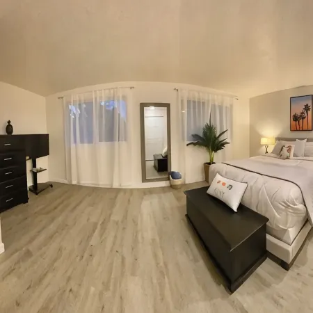 WELCOME TO DEWEY DUCK HOUSE-B! 2BR & 2BA 6-Guests