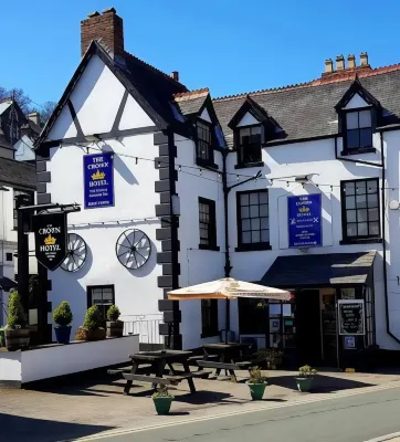 The Crown Hotel Hotel dekat Corwen Parish Church of St Mael and St Sulien