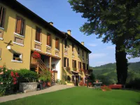 Agriturismo le Noci Hotels in Refrontolo