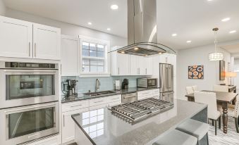 Bright and Modern Home 2 Mi to Presque Isle Airport