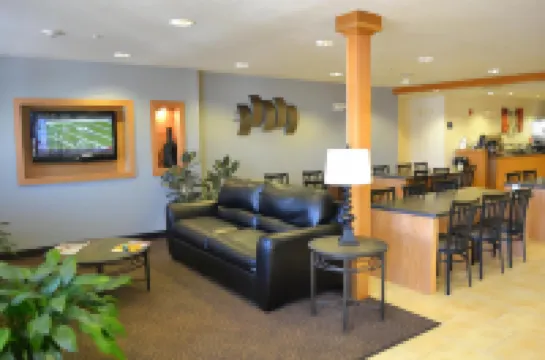 Microtel Inn & Suites by Wyndham Tomah