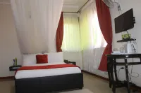 Signature Hotel Apartments Hotels near Source Of The Nile Reptile Park