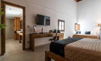 Ancient Knights Luxury Suites