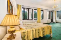 Aurelius Imparatul Romanilor Hotels near Parcul Onix