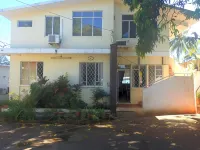 Le Cactus Guesthouse Hotel di Pointe aux Canonniers