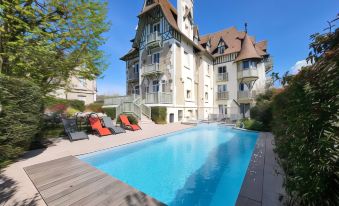 Villa Augeval Hotel de Charme & Spa