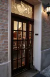 Ruby Room Hotels near Myopic Books