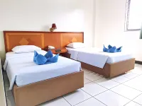 Hotel Regina Manado Hoteles en Bunaken