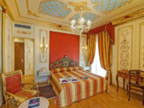 蕾佳娜皇宮酒店 韋巴諾-庫西奧-奧索拉酒店