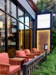 The Bedrooms Maeklong & Service Apartments 班考堯住宿飯店